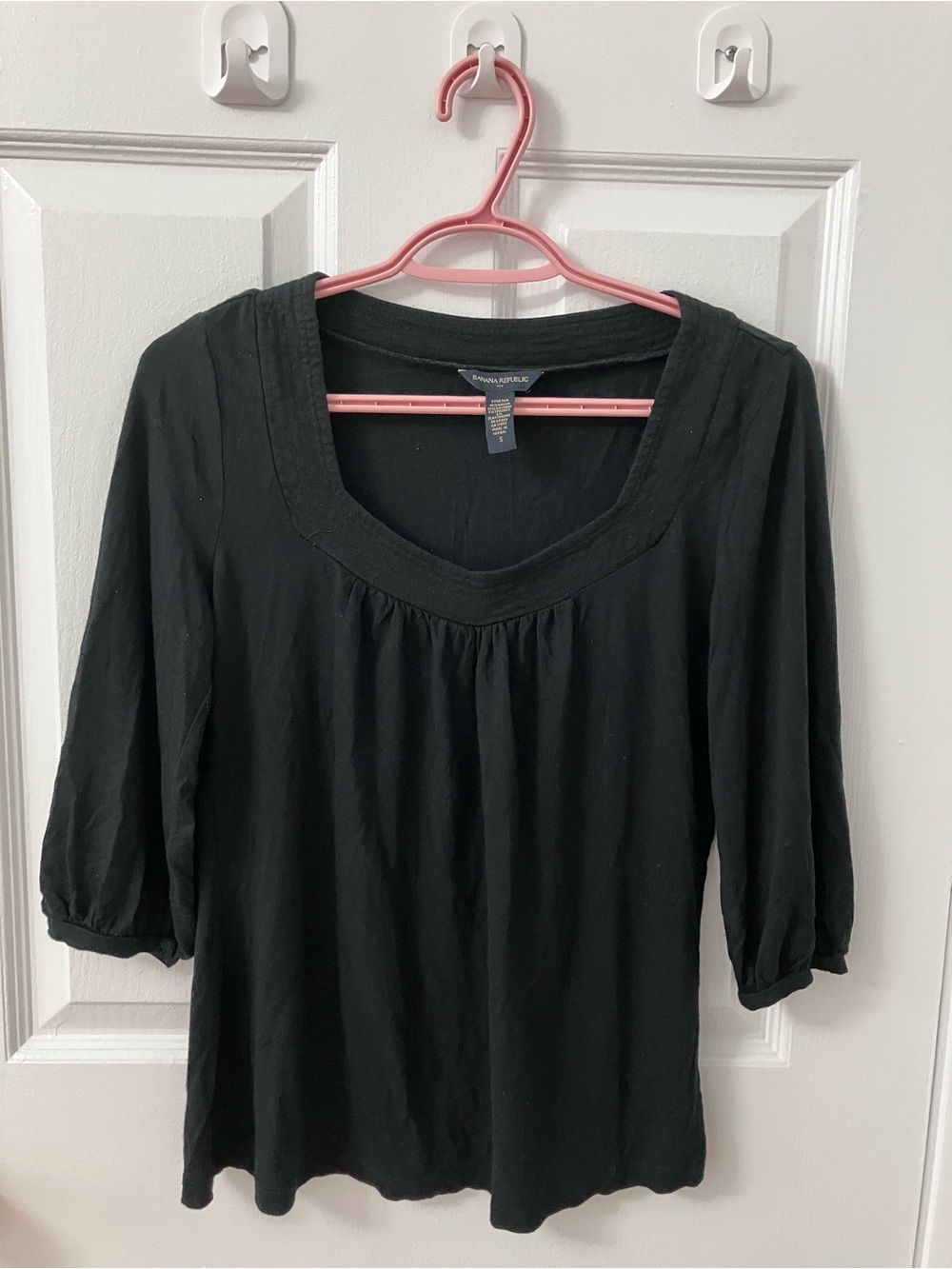 Banana Republic Black Scoop-Neck Long Sleeve Top